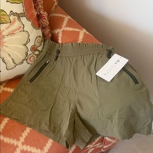 🐠🐠 Athleta Shorts 🐠🐠